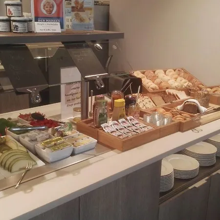 Hotel Bonn City Готель